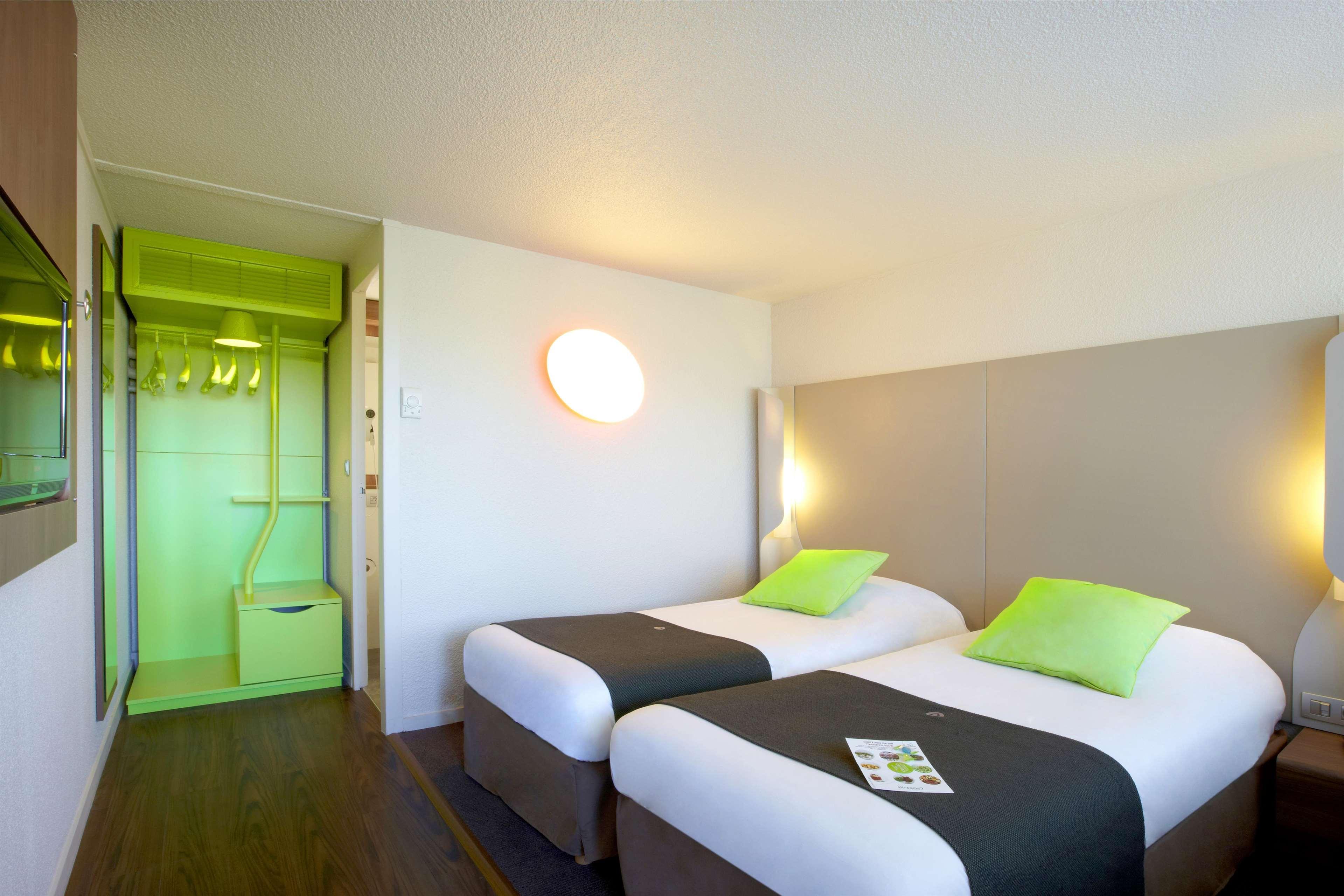 Campanile Grenoble Nord - Saint-Egreve Hotel Eksteriør billede